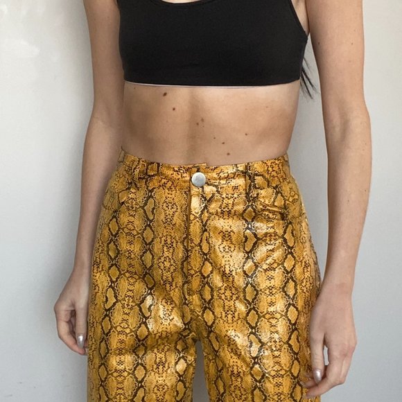 YELLOW FAUX SNAKE SKIN HIGH WAISTED PANTS 💛 - Picture 3 of 3